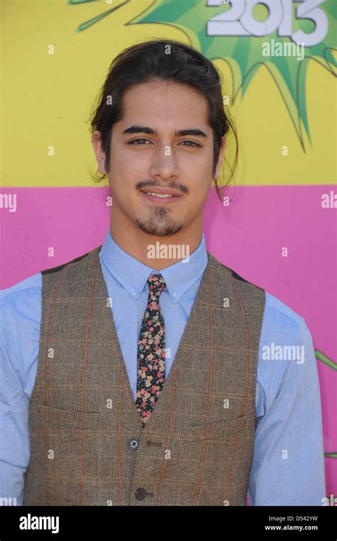 avan jogia 2022